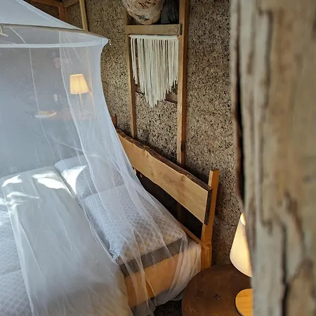 Luxury tent Magical Treehouse